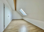3. Schlaf Od. Kinderzimmer Dg - NEUWERTIGES TOLLES REIHENMITTELHAUS BJ. 2023 MIT WÄRMEPUMPE & EINBAUKÜCHE IN BESTLAGE VON GRIESHEIM