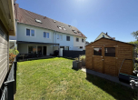 Ansicht Von Der Gartenseite - NEUWERTIGES TOLLES REIHENMITTELHAUS BJ. 2023 MIT WÄRMEPUMPE & EINBAUKÜCHE IN BESTLAGE VON GRIESHEIM