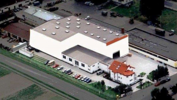 *Repräsentatives Gewerbeanwesen am Drehkreuz Rhein-Main! Bürogebäude, Hochlager- u. Servicehalle!*, 64331 Weiterstadt, Industriehalle