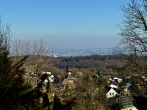 Einzigartiger Fernblick - WOHNEN IM LANDHAUSSTIL MIT FERNBLICK UND GARTEN IN TOPLAGE VON GEORGENBORN