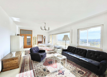 EIN PLATZ AN DER SONNE MIT FERNBLICK! 5-ZI.-WHG MIT 2 SÜDBALKONEN, 1 TERRASSE UND EINER EINZELGARAGE, 65195 Wiesbaden, Dachgeschosswohnung