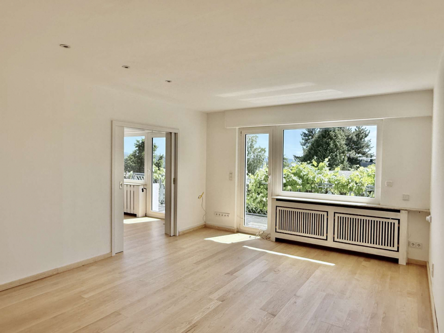 SCHLAFZIMMER 1 MIT BALKON
