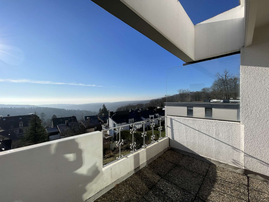 Südbalkon mit Fernblick