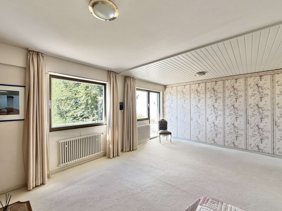 ZUGANG ZUM BALKON