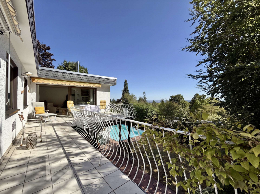 BALKON U. TERRASSE M. AUSSICHT