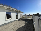 Große Dachterrasse Nach Süden - TOLLE 3-ZI.-PENTHOUSE-WOHNUNG MIT FAHRSTUHL EINBAUKÜCHE TIEFGARAGENSTELLPLATZ IN WIESBADEN-ERBENHEIM